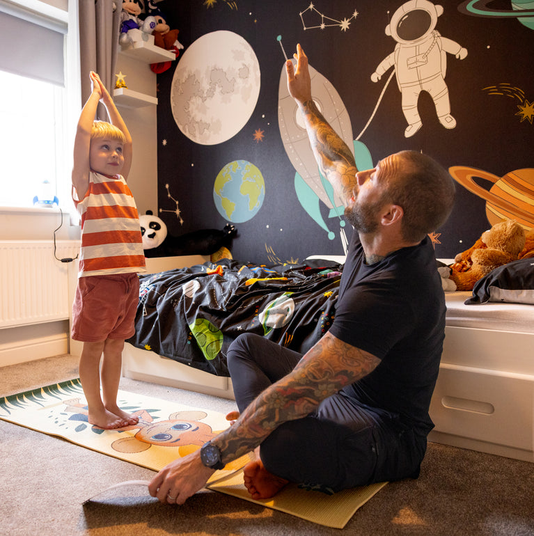 Hanu and the Stormy Sky Yoga Mat & Storybook Set